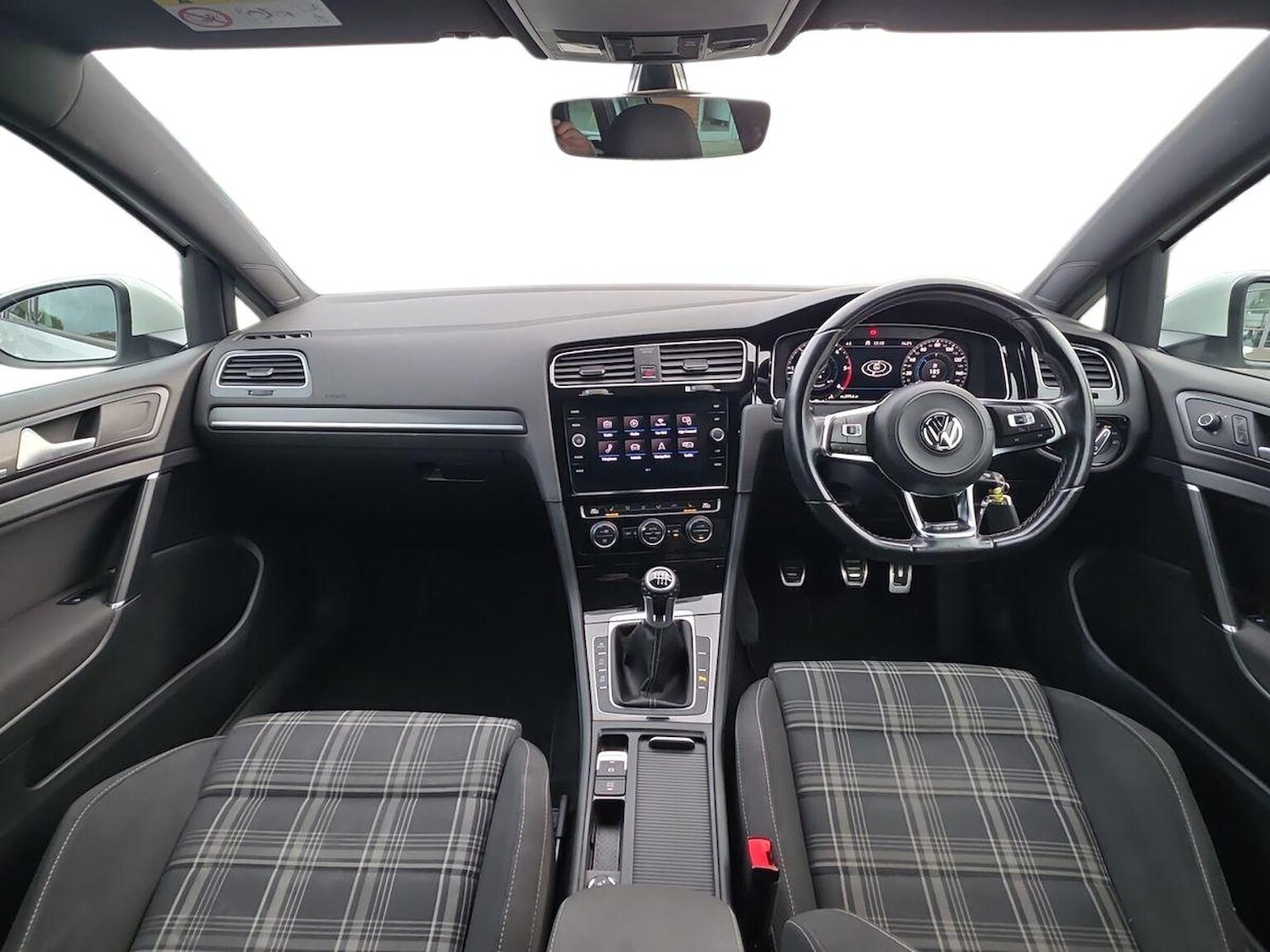 Used Volkswagen Golf 2018 for sale - 76477343: Photo 8