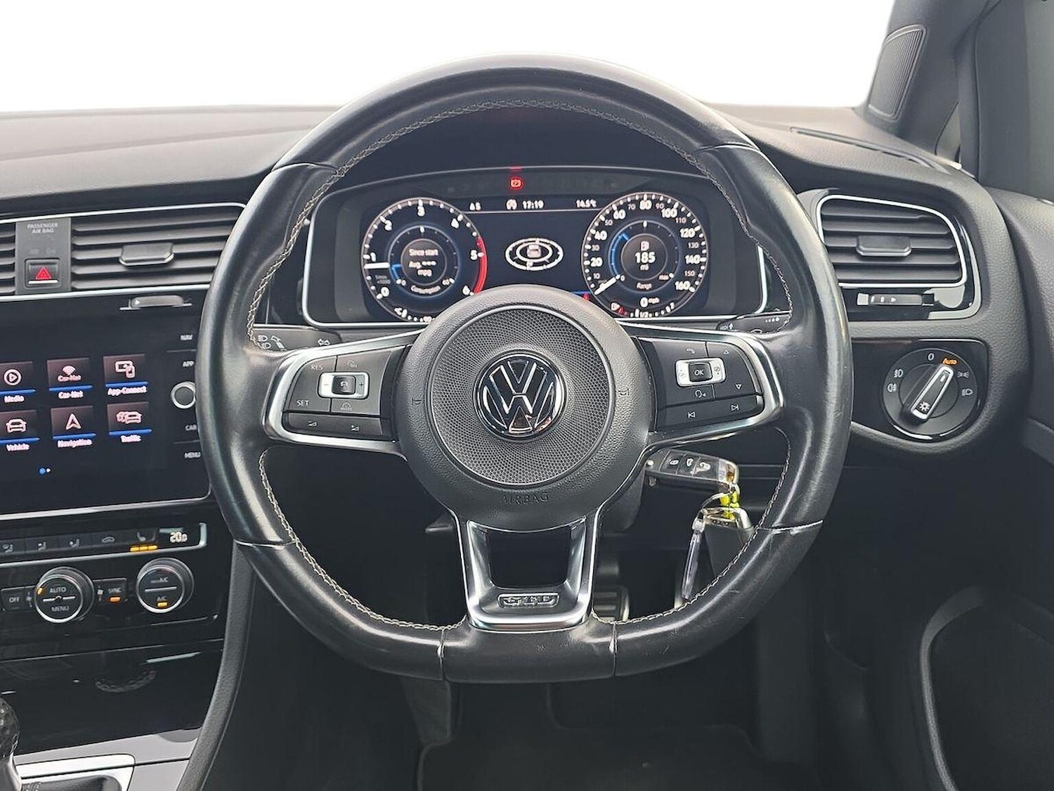 Used Volkswagen Golf 2018 for sale - 76477343: Photo 9