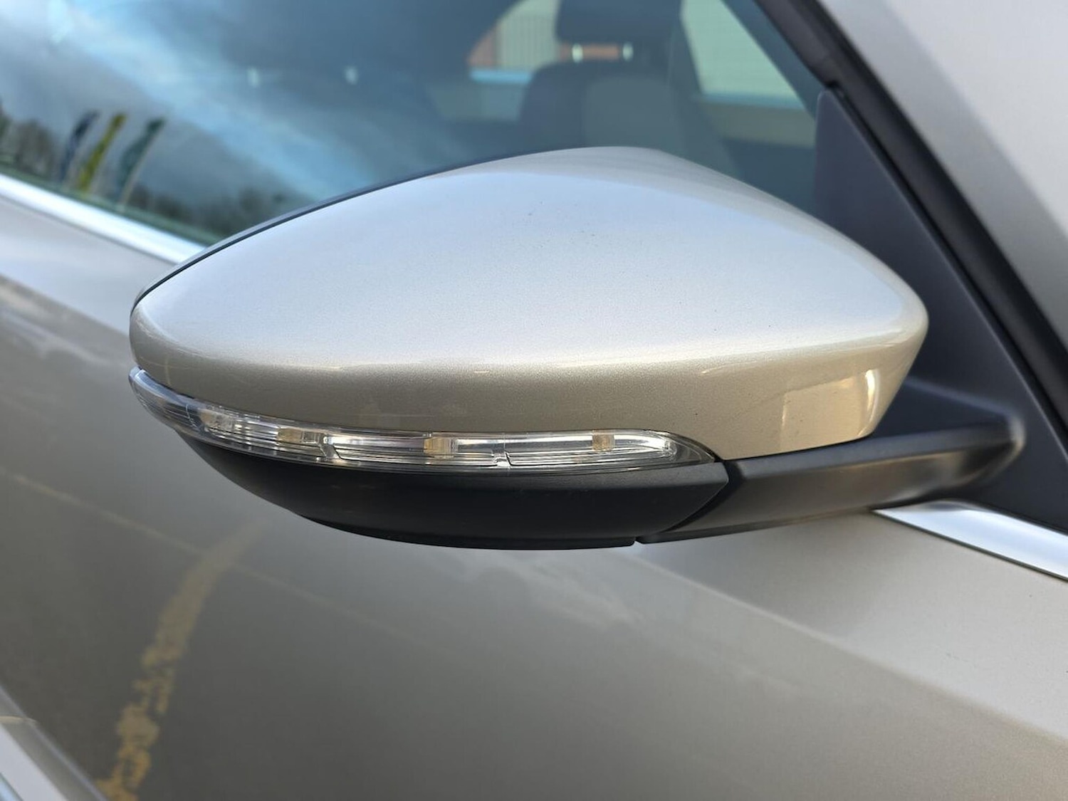 Used Volkswagen Beetle 2016 for sale - 77555345: Photo 31