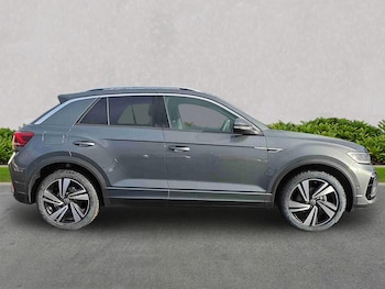 Used Volkswagen T-Roc 2025 for sale - 76725827: Photo