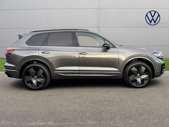 Used Volkswagen Touareg 2025 for sale - 75497588: Photo
