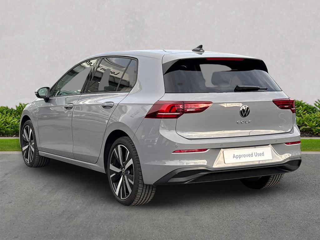 Used Volkswagen Golf 2024 for sale - 76735619: Photo 2