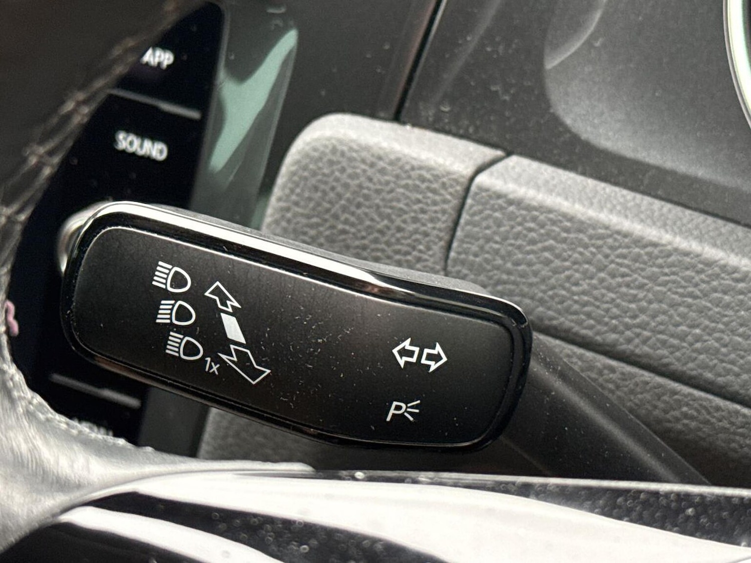 Used Volkswagen Golf 2017 for sale - 77056911: Photo 30