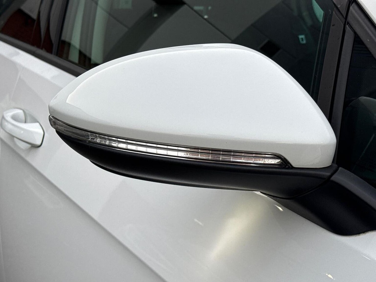 Used Volkswagen Golf 2017 for sale - 77056911: Photo 36