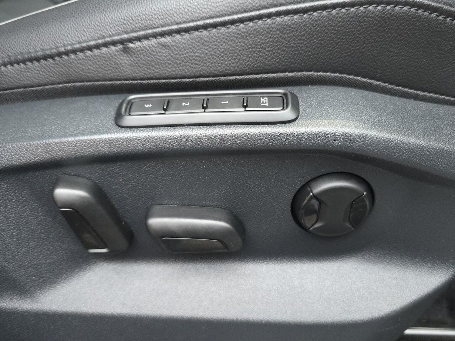 Used Volkswagen Tiguan 2019 for sale - 76005845: Photo 30