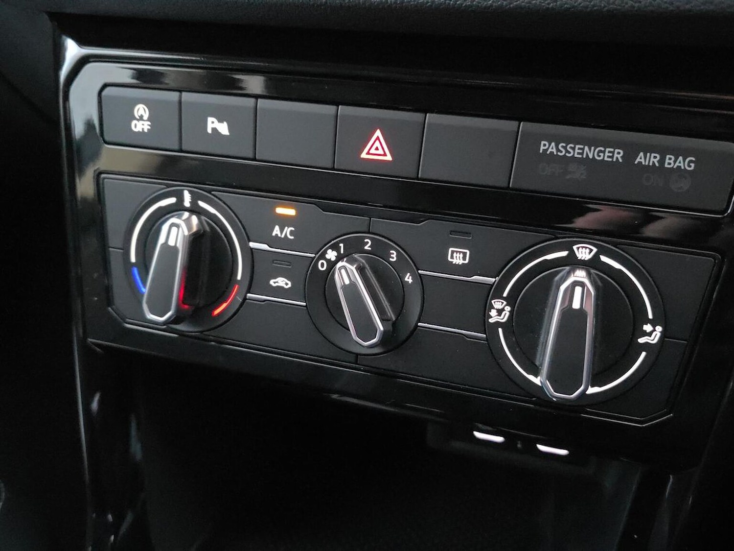 Used Volkswagen T-Cross 2022 for sale - 76439776: Photo 12