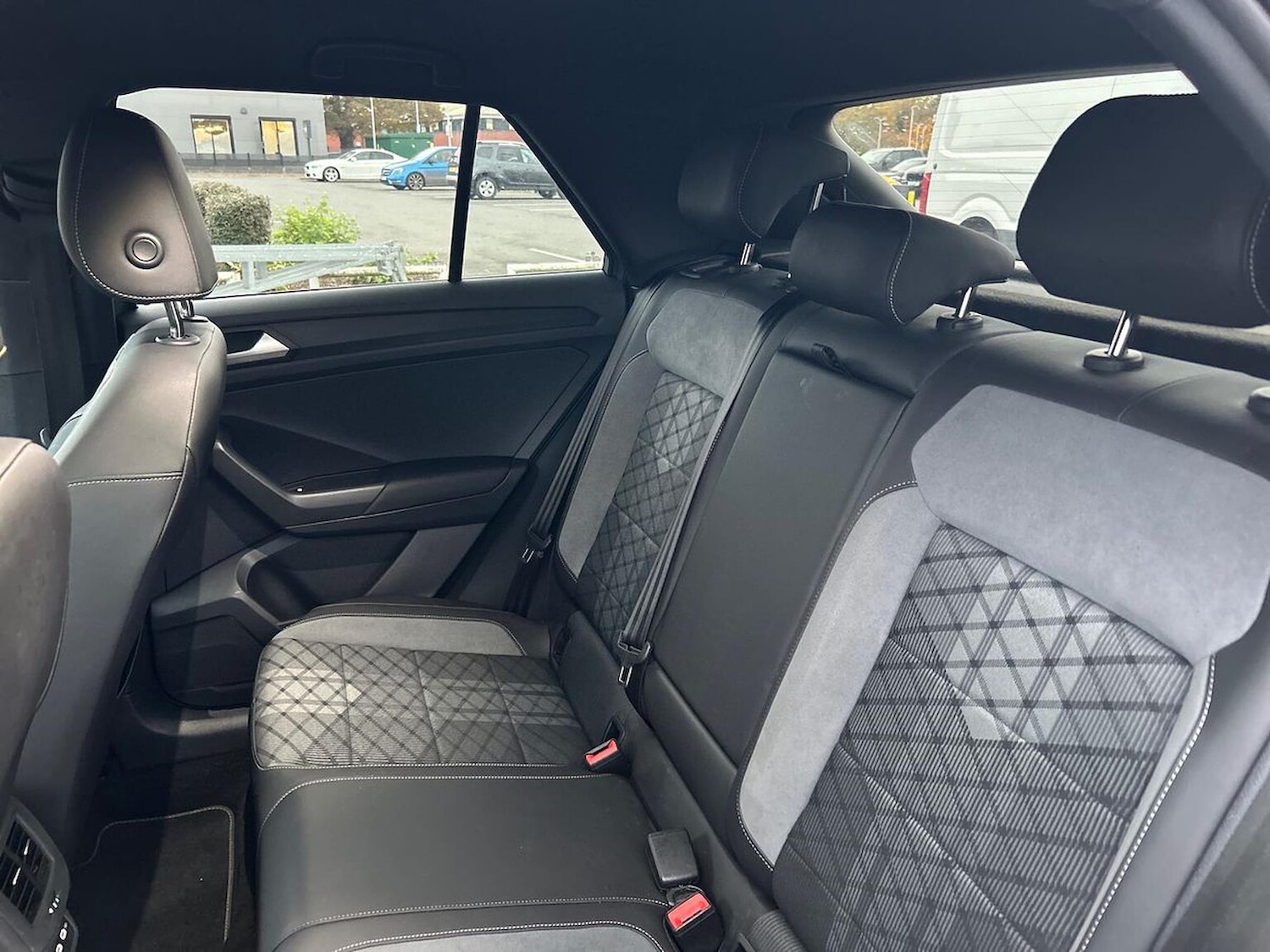 Used Volkswagen T-Roc 2022 for sale - 76497226: Photo 16