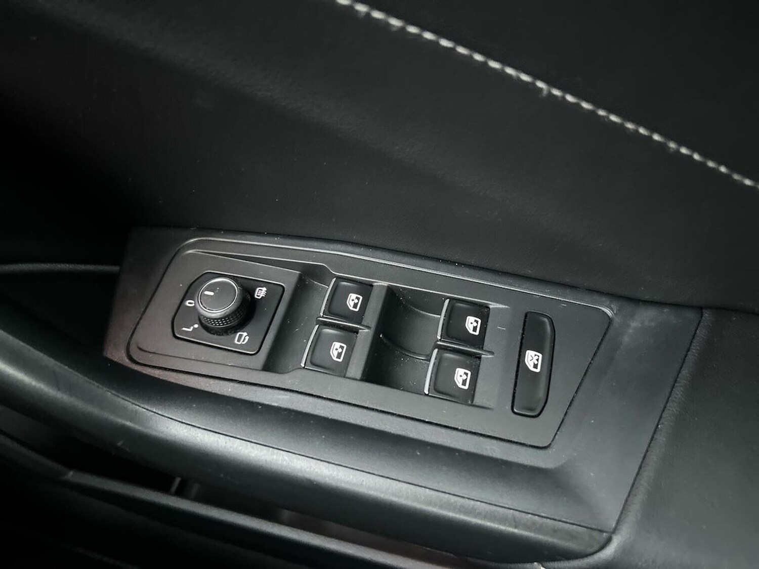 Used Volkswagen T-Roc 2022 for sale - 76497226: Photo 21