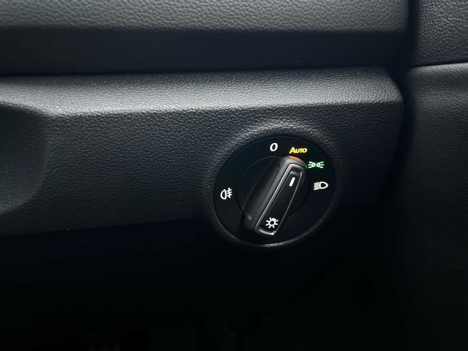 Used Volkswagen T-Roc 2022 for sale - 76497226: Photo 22