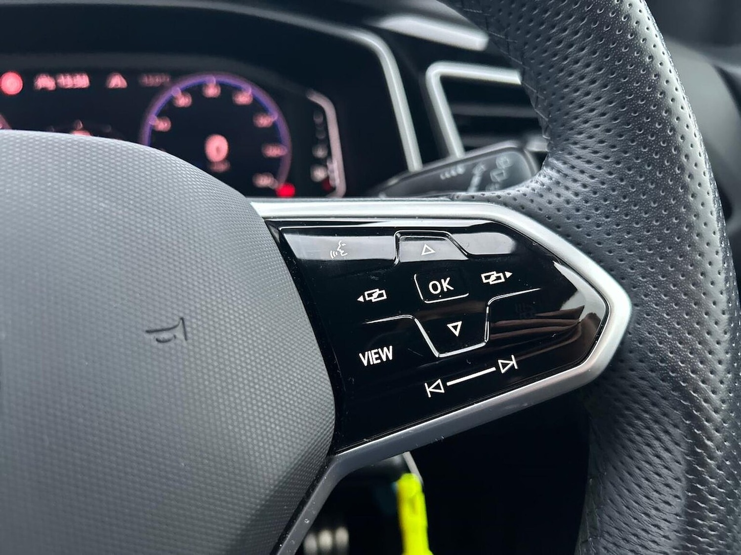 Used Volkswagen T-Roc 2022 for sale - 76497226: Photo 26