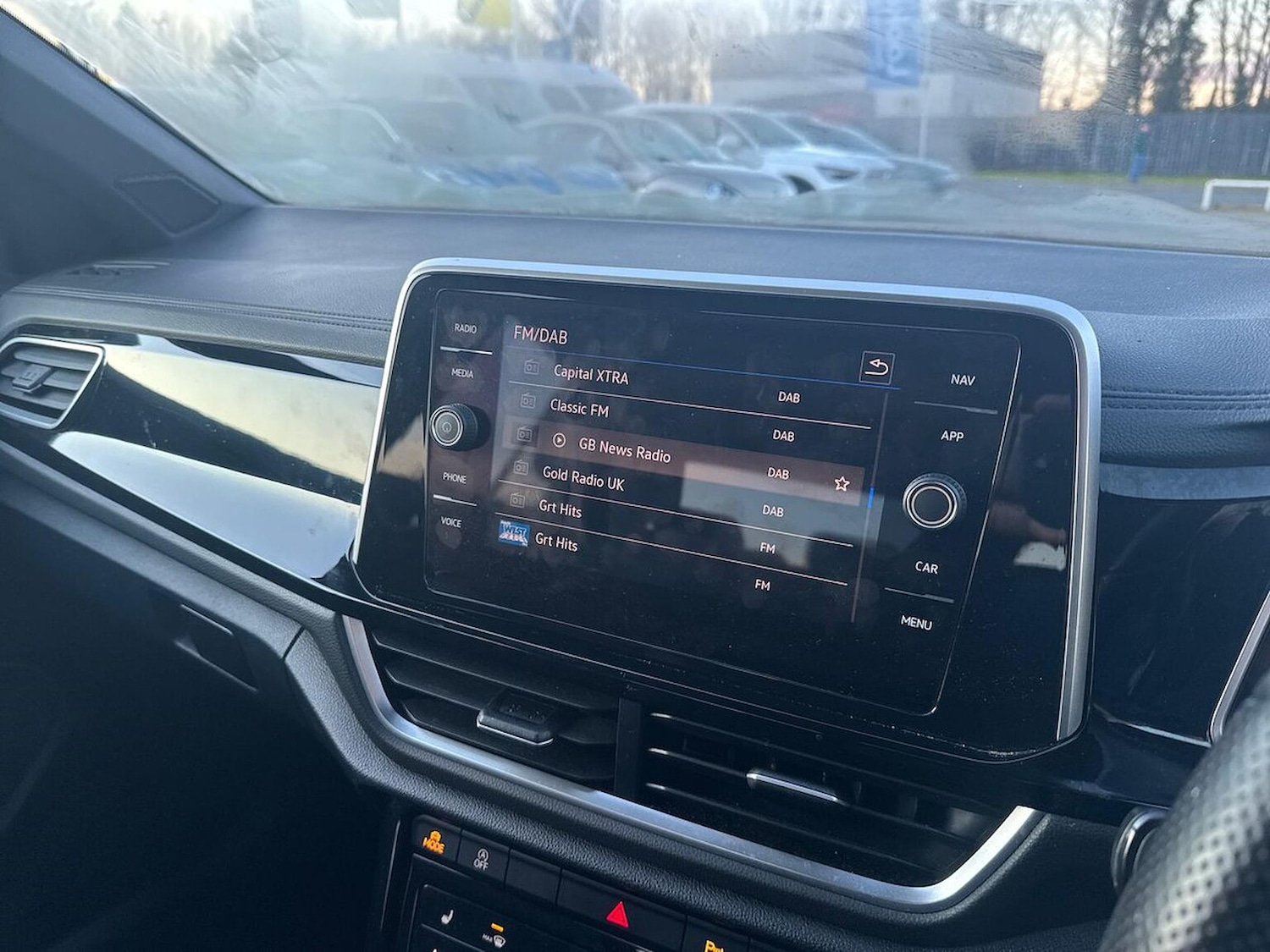 Used Volkswagen T-Roc 2022 for sale - 77872096: Photo 11