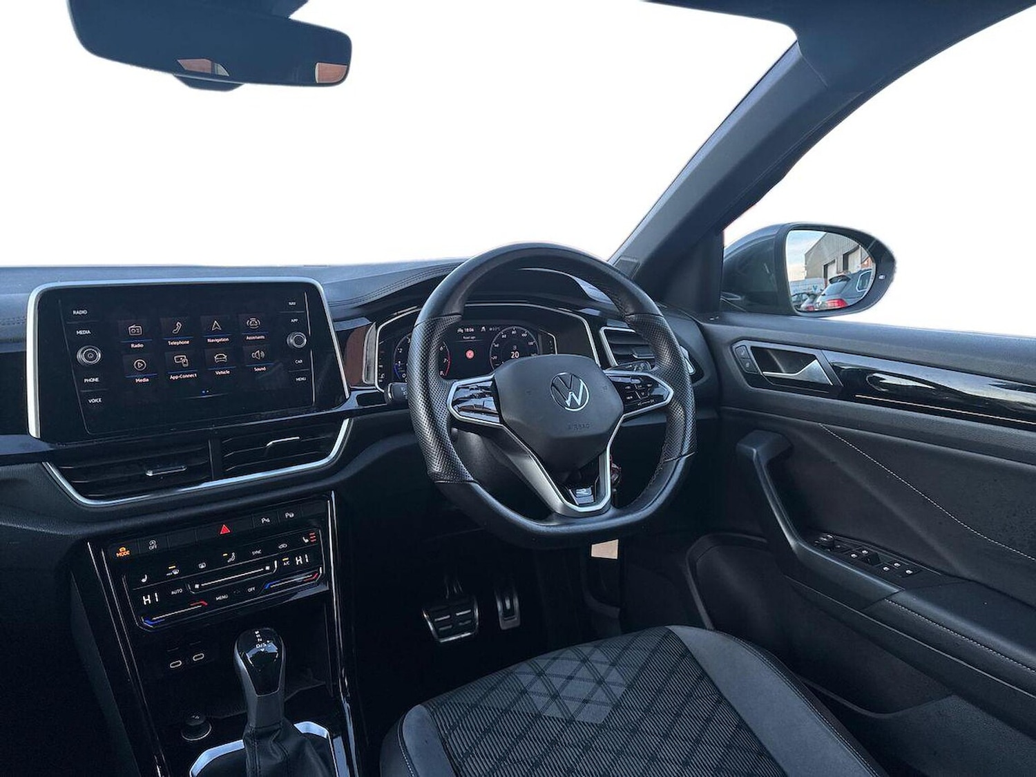 Used Volkswagen T-Roc 2022 for sale - 77872096: Photo 15