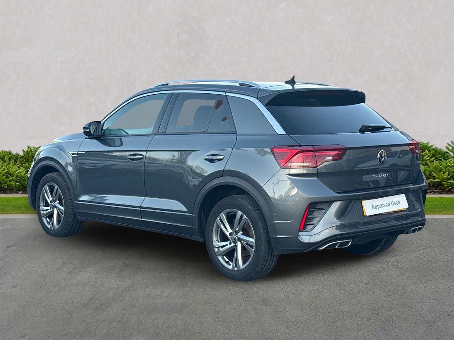 Used Volkswagen T-Roc 2022 for sale - 77872096: Photo 2