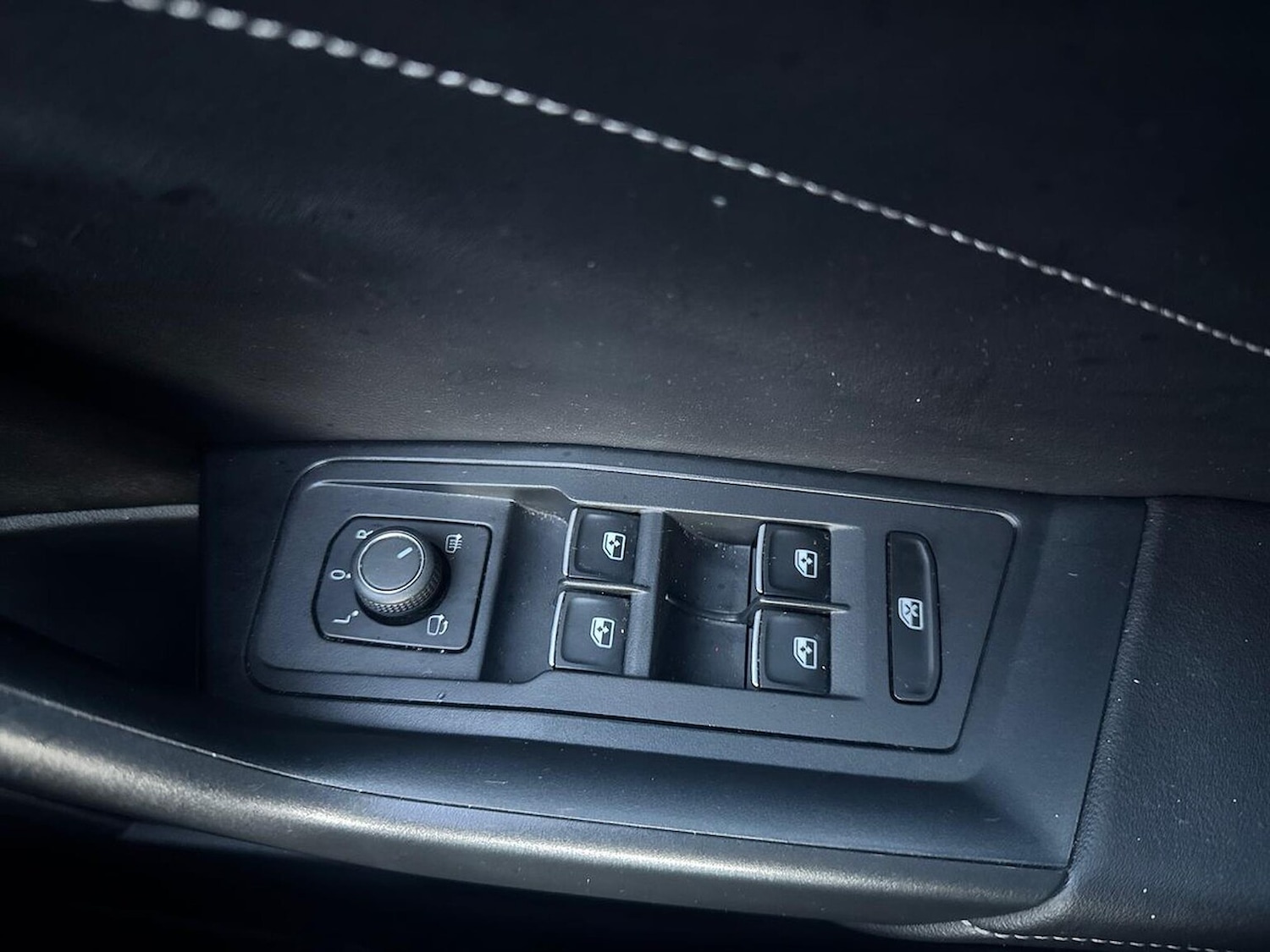 Used Volkswagen T-Roc 2022 for sale - 77872096: Photo 21