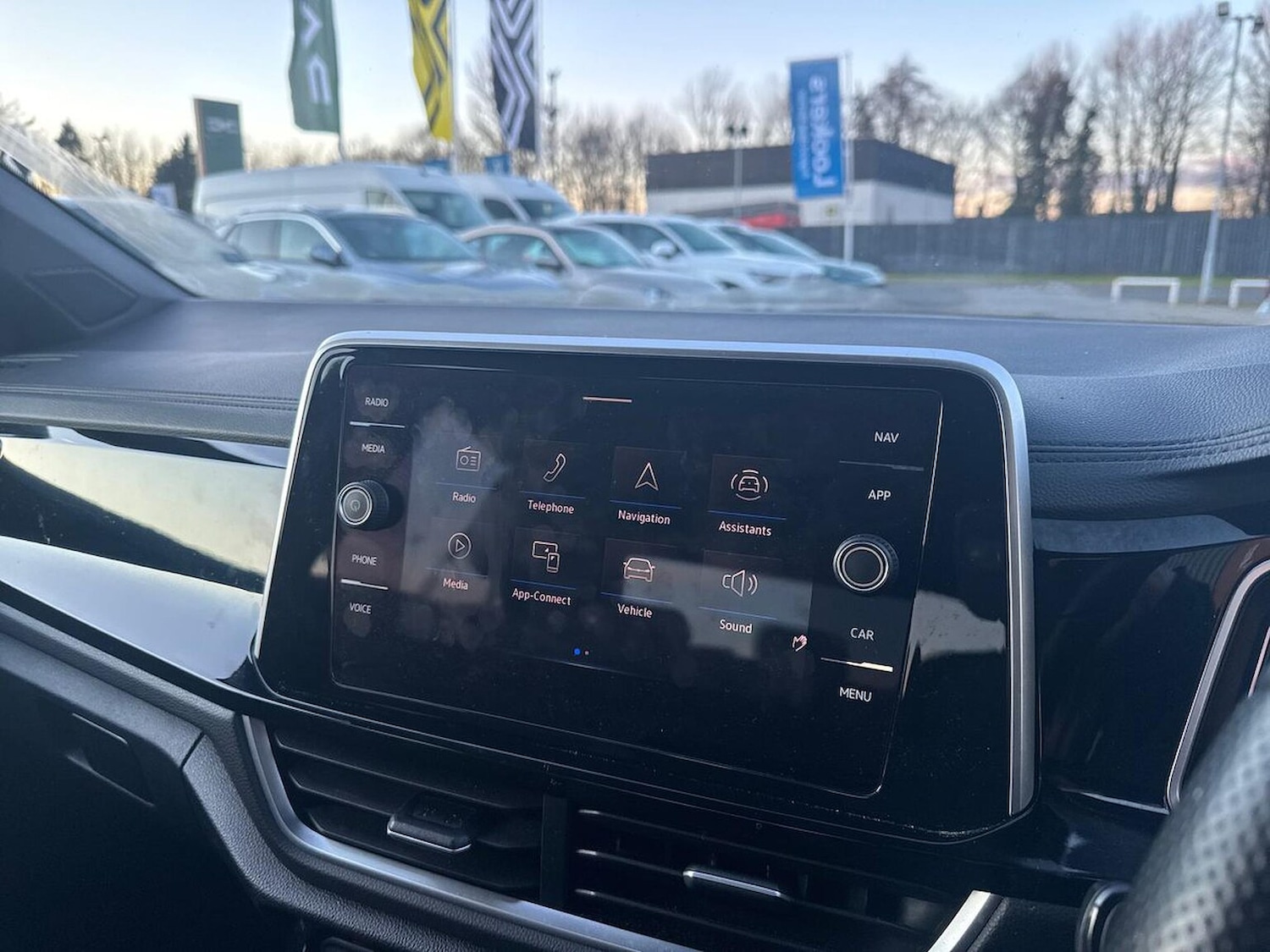 Used Volkswagen T-Roc 2022 for sale - 77872096: Photo 25