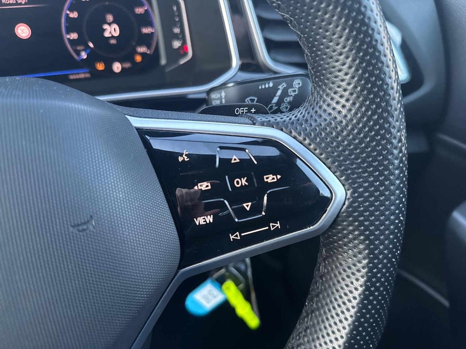 Used Volkswagen T-Roc 2022 for sale - 77872096: Photo 26