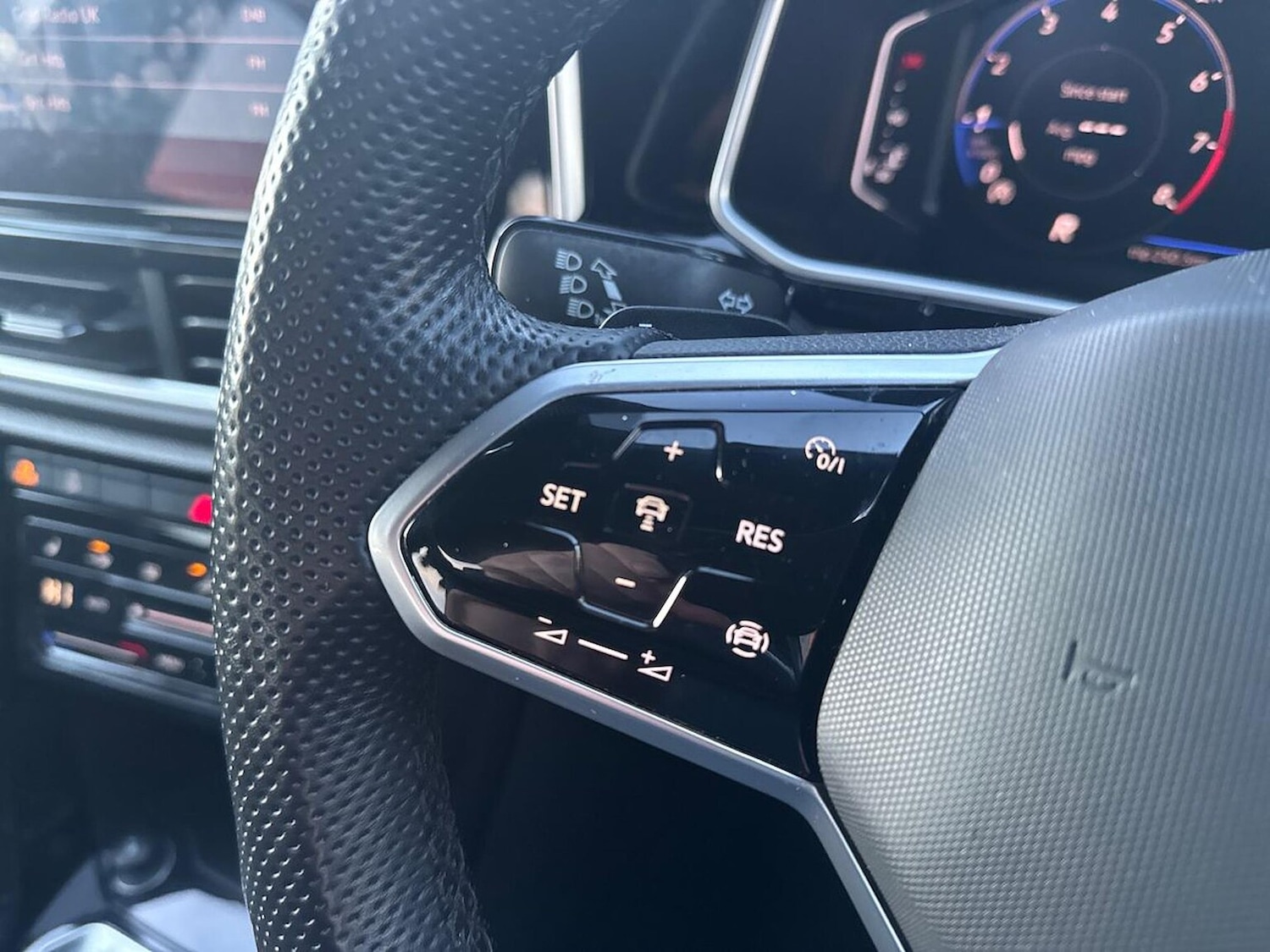 Used Volkswagen T-Roc 2022 for sale - 77872096: Photo 27