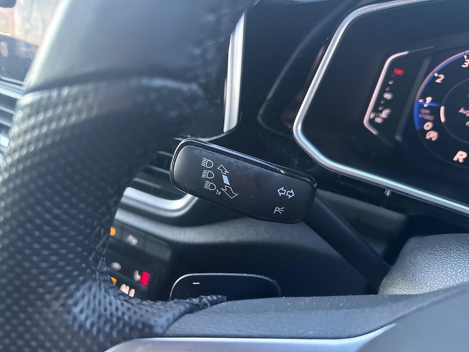 Used Volkswagen T-Roc 2022 for sale - 77872096: Photo 29