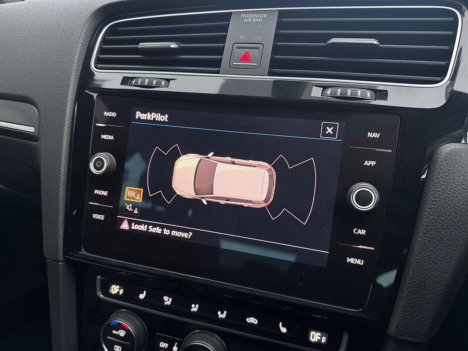 Used Volkswagen Golf 2017 for sale - 76212016: Photo 23