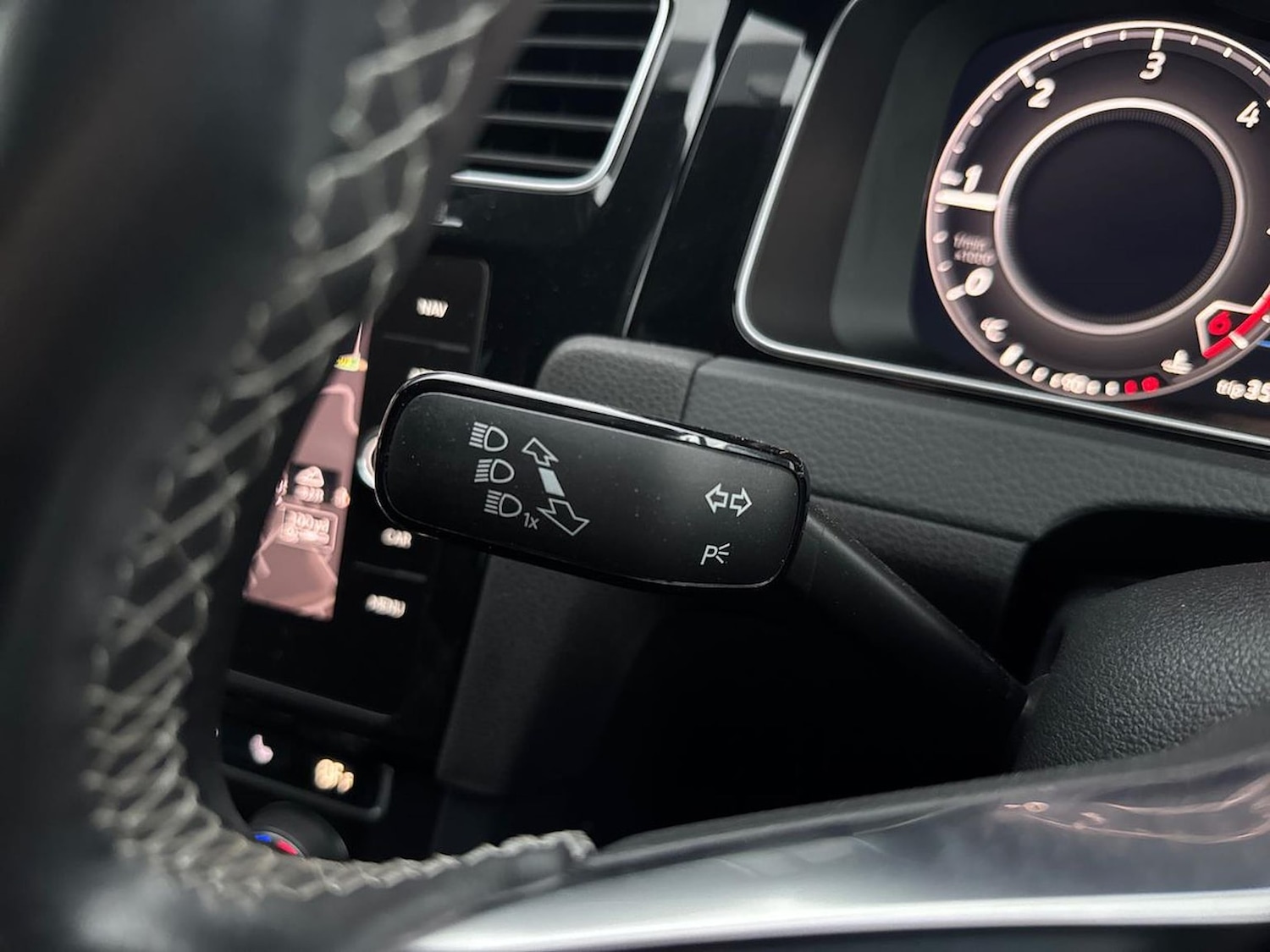 Used Volkswagen Golf 2017 for sale - 76212016: Photo 29