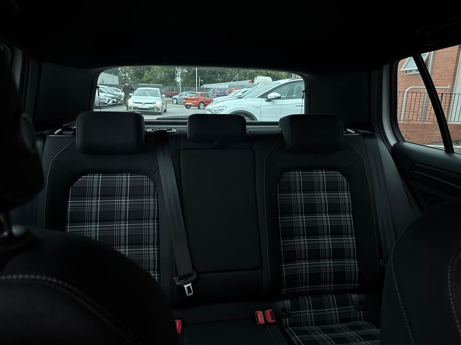 Used Volkswagen Golf 2017 for sale - 76212016: Photo 32