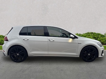 Used Volkswagen Golf 2017 for sale - 76212016: Photo