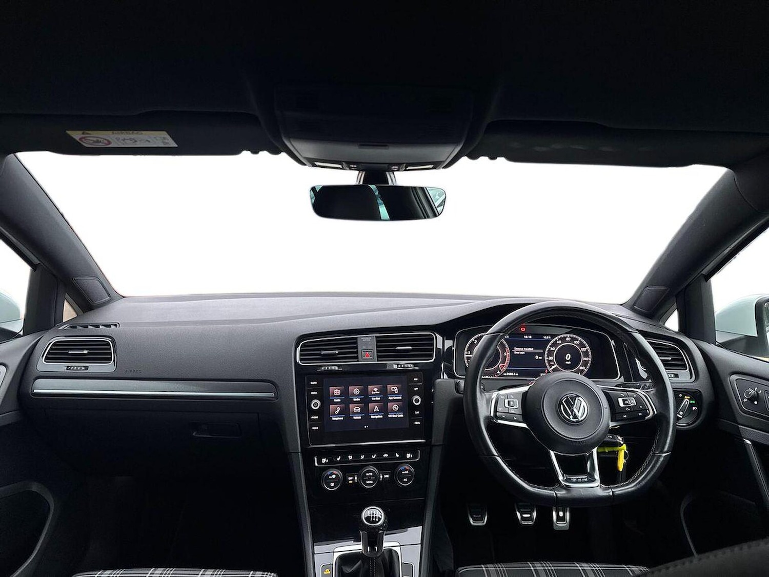 Used Volkswagen Golf 2017 for sale - 76212016: Photo 8