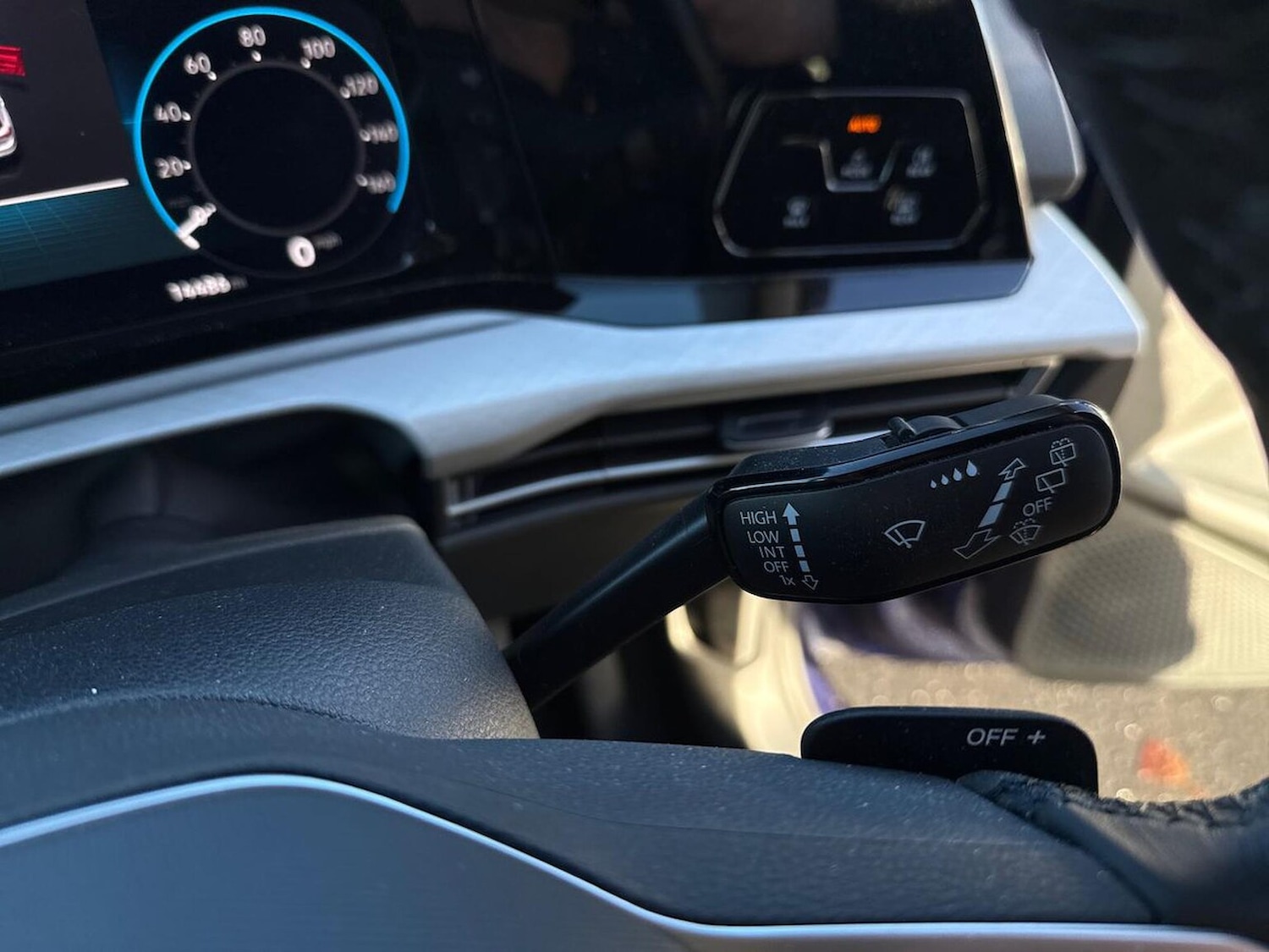 Used Volkswagen Golf 2023 for sale - 76821740: Photo 28