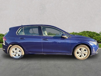 Used Volkswagen Golf 2023 for sale - 76821740: Photo