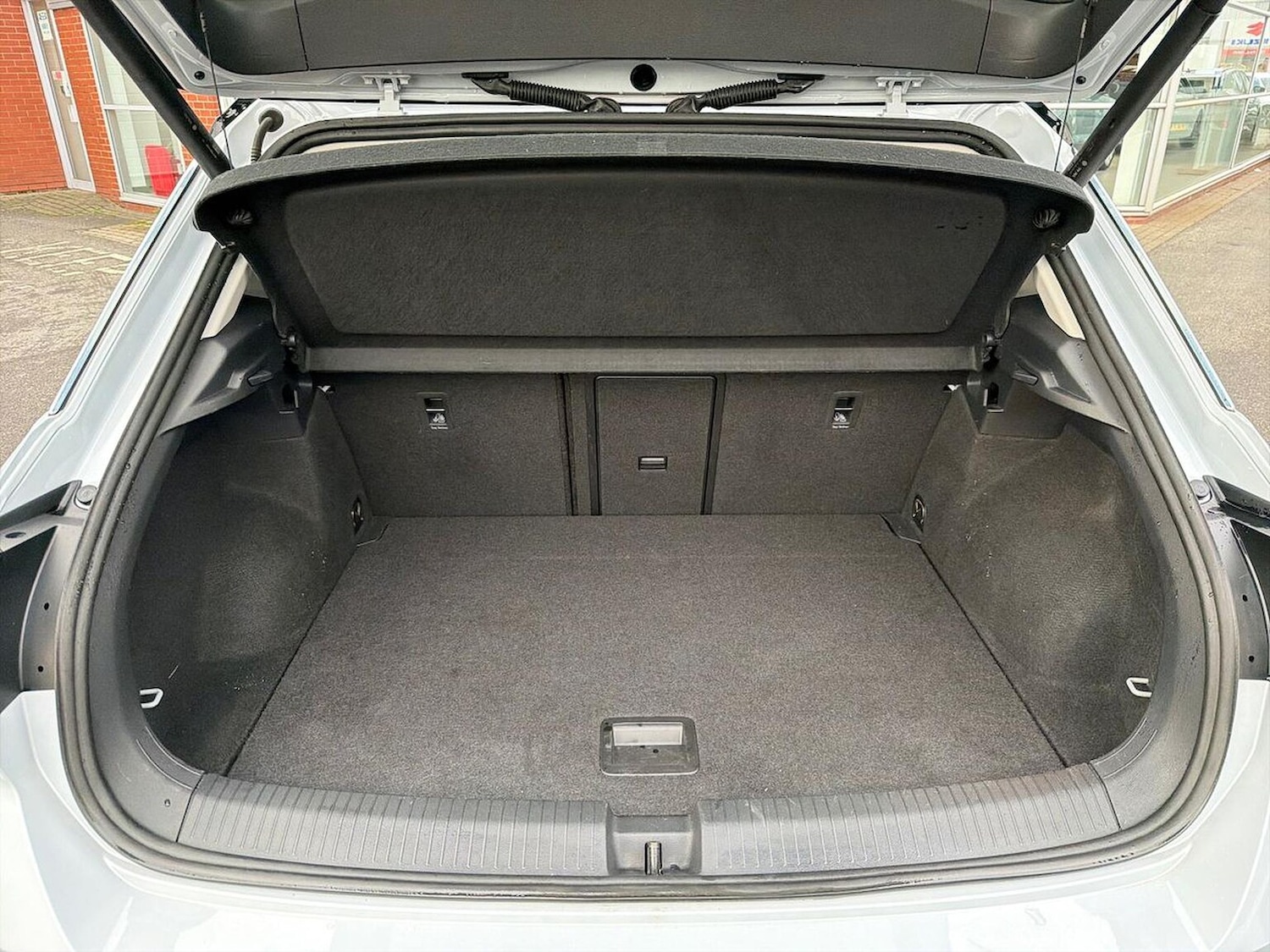 Used Volkswagen T-Roc 2022 for sale - 76821741: Photo 17