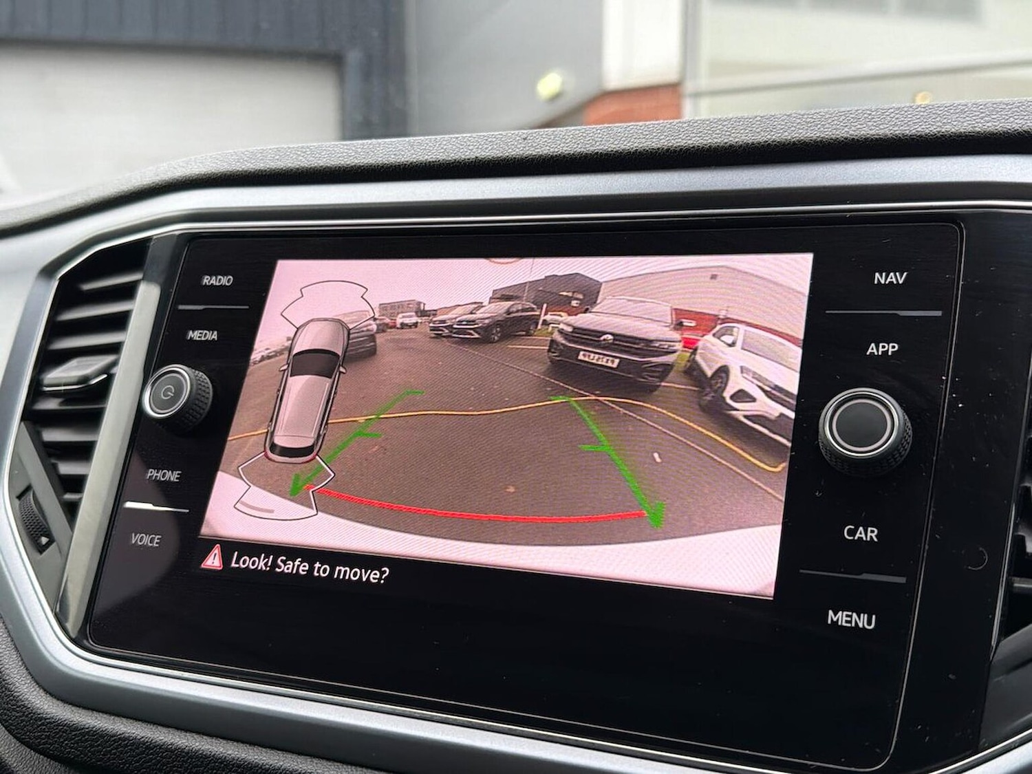 Used Volkswagen T-Roc 2022 for sale - 76821741: Photo 23