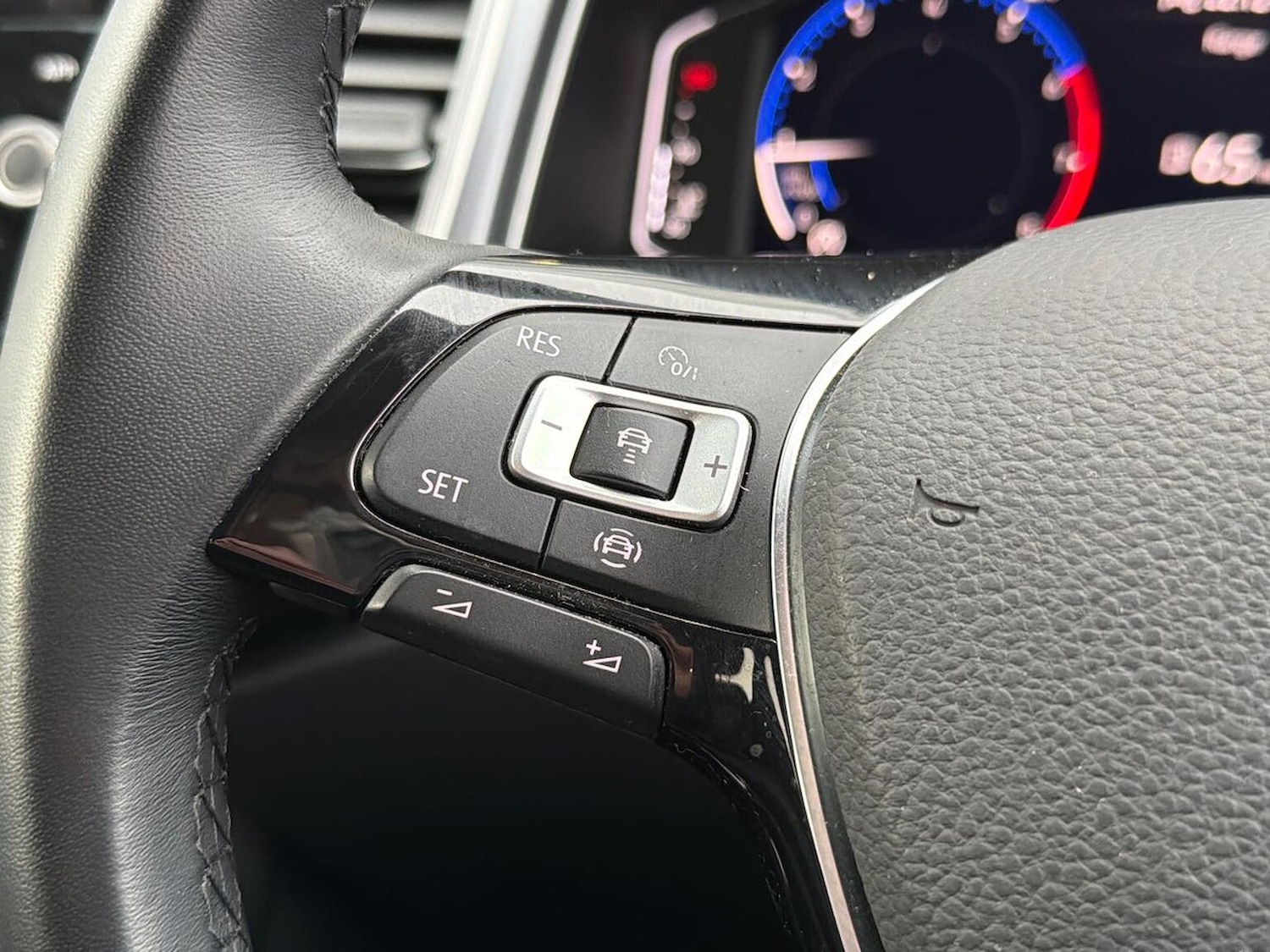 Used Volkswagen T-Roc 2022 for sale - 76821741: Photo 26