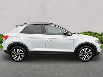 Used Volkswagen T-Roc 2022 for sale - 76821741: Photo