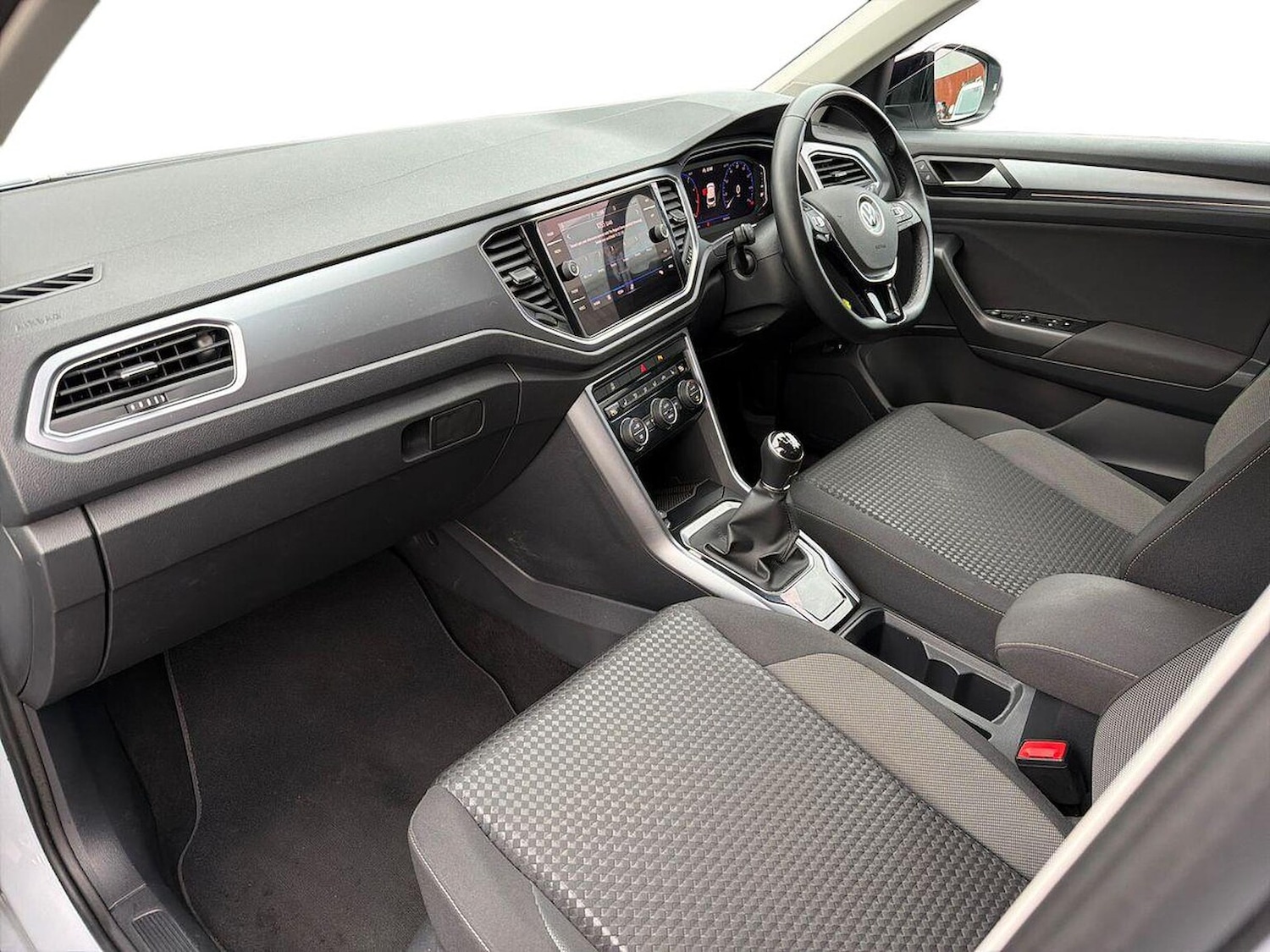 Used Volkswagen T-Roc 2022 for sale - 76821741: Photo 7