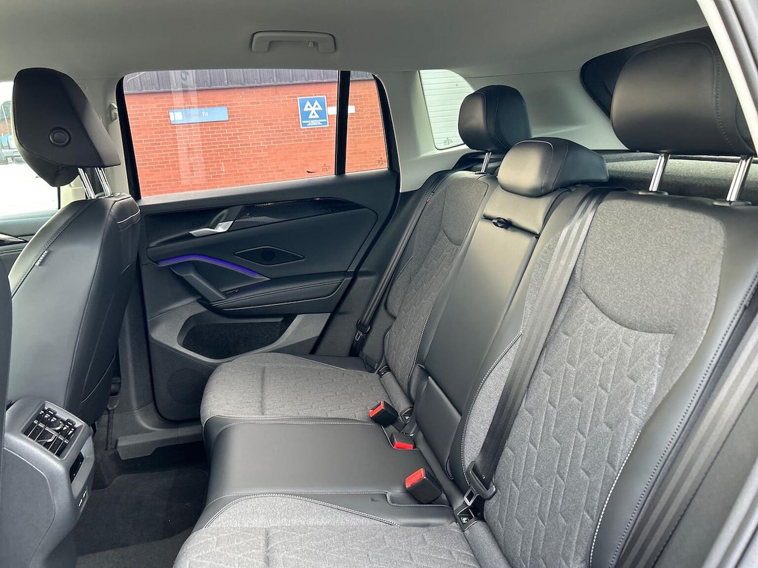 Used Volkswagen Tiguan 2025 for sale - 76439770: Photo 16