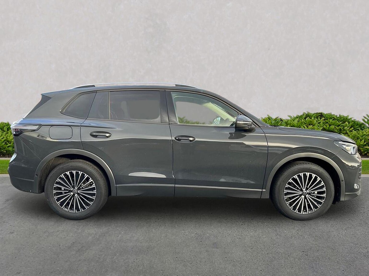 Used Volkswagen Tiguan 2025 for sale - 76439770: Photo 3