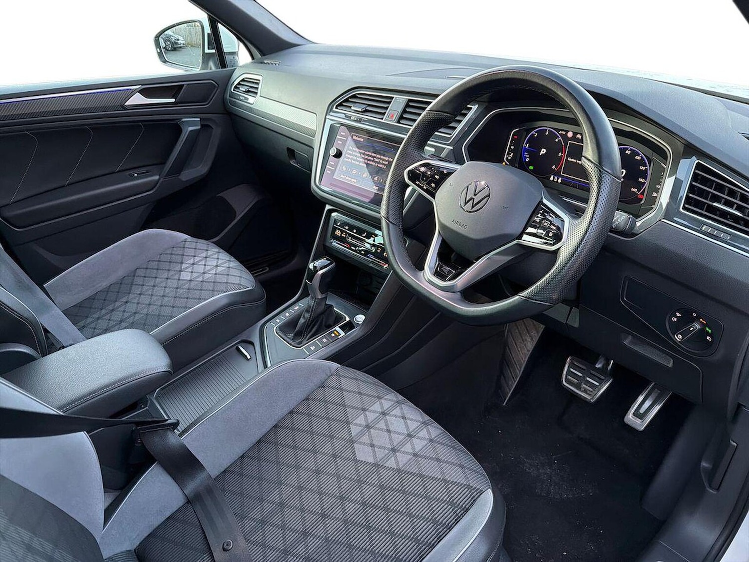 Used Volkswagen Tiguan 2023 for sale - 76957499: Photo 15