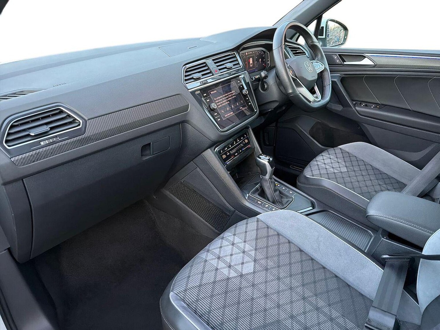 Used Volkswagen Tiguan 2023 for sale - 76957499: Photo 7