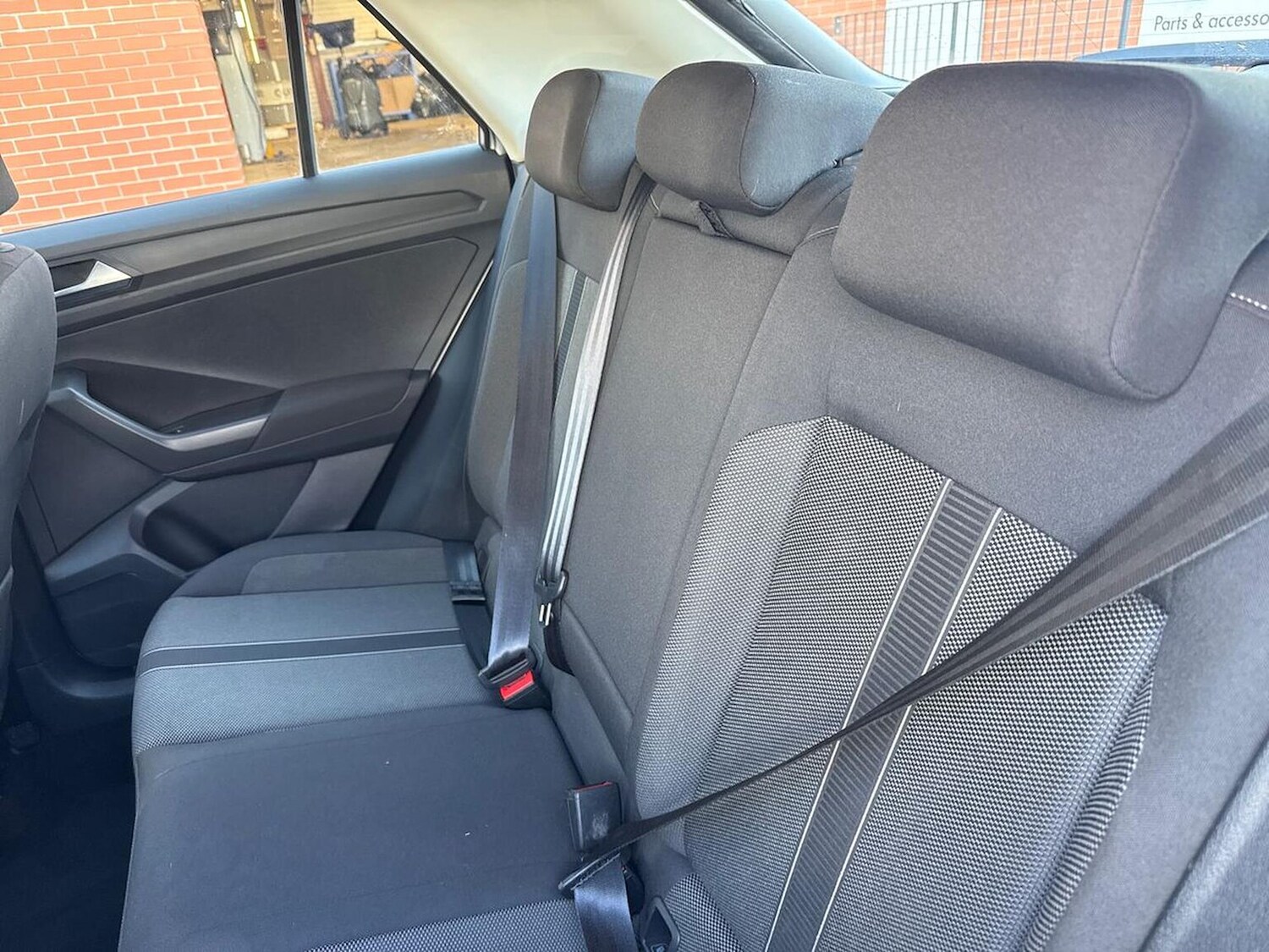 Used Volkswagen T-Roc 2022 for sale - 76057889: Photo 16