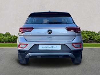 Used Volkswagen T-Roc 2022 for sale - 76057889: Photo 4