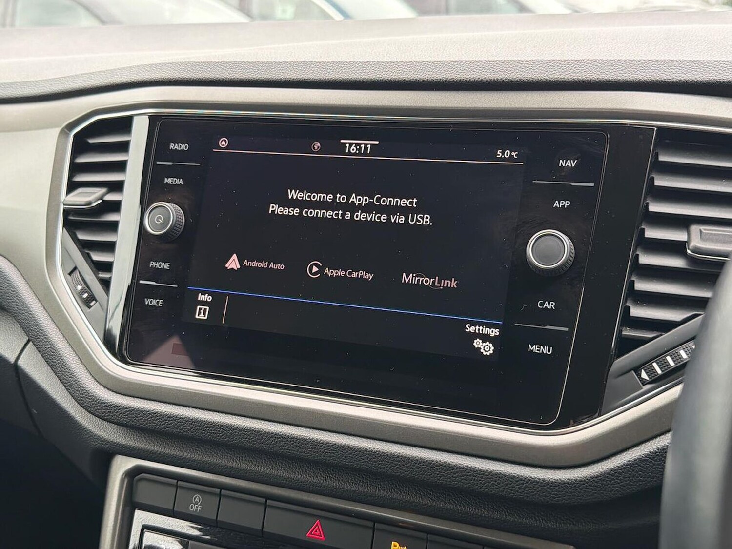 Used Volkswagen T-Roc 2021 for sale - 77901672: Photo 23