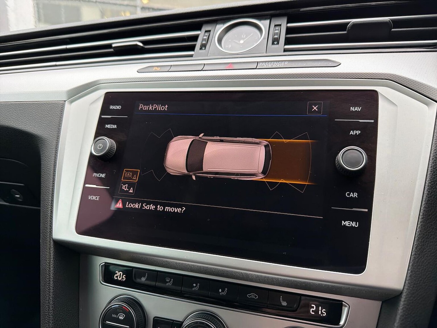 Used Volkswagen Passat 2019 for sale - 76763441: Photo 23