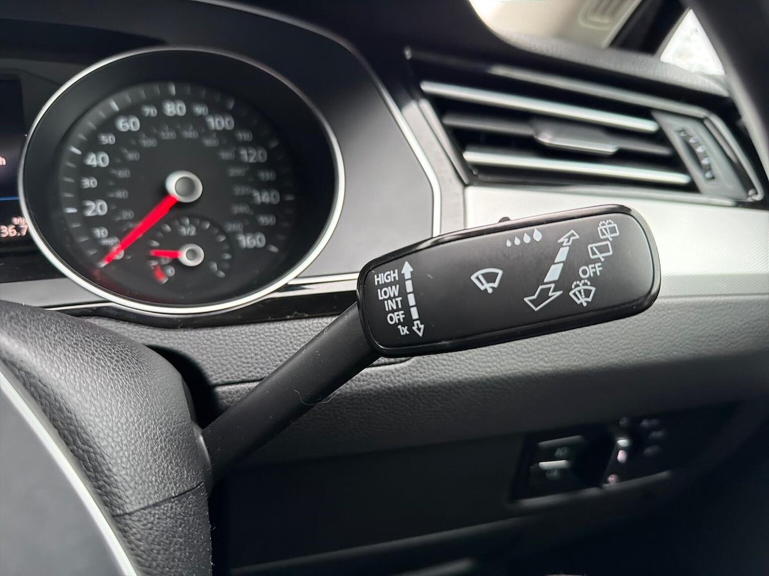 Used Volkswagen Passat 2019 for sale - 76763441: Photo 27