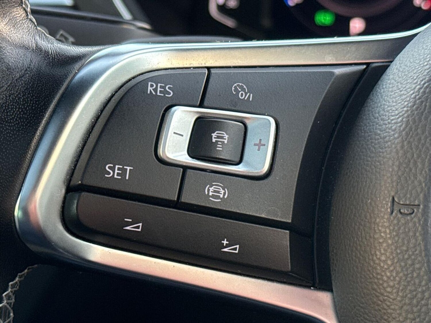 Used Volkswagen Tiguan 2020 for sale - 76628187: Photo 27