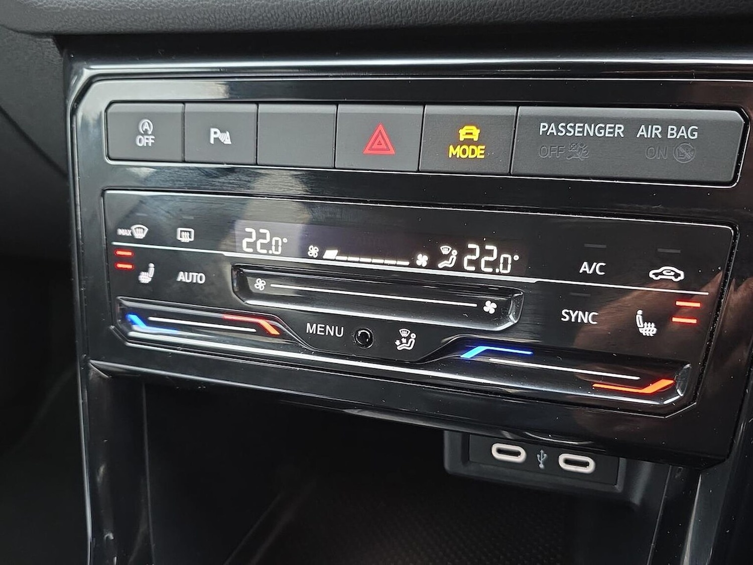 Used Volkswagen T-Cross 2024 for sale - 77872102: Photo 12