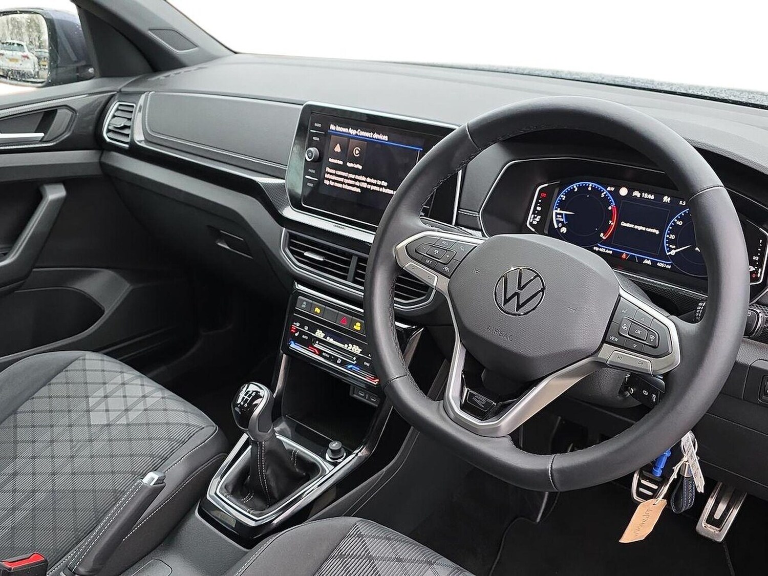 Used Volkswagen T-Cross 2024 for sale - 77872102: Photo 15