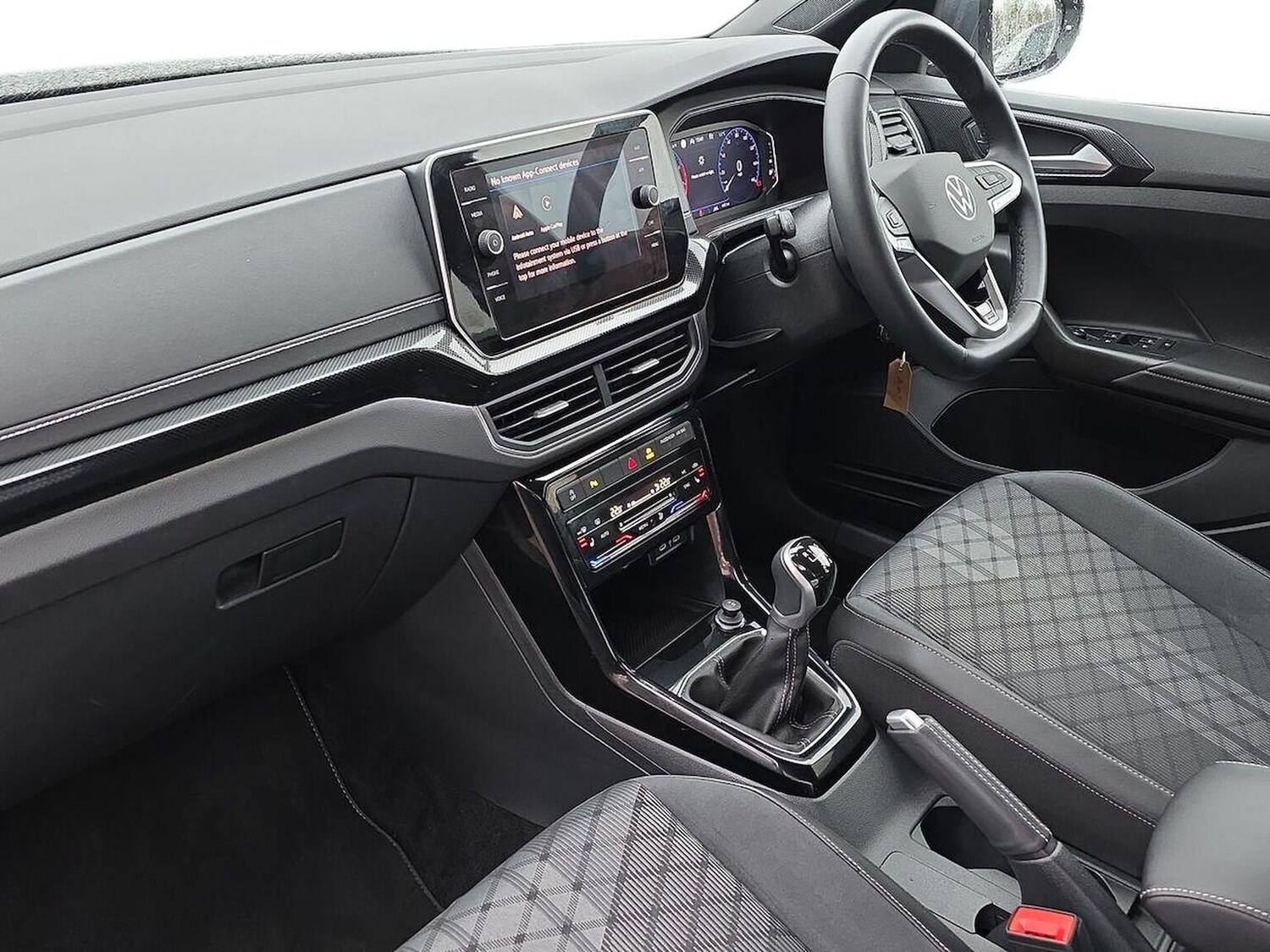 Used Volkswagen T-Cross 2024 for sale - 77872102: Photo 7