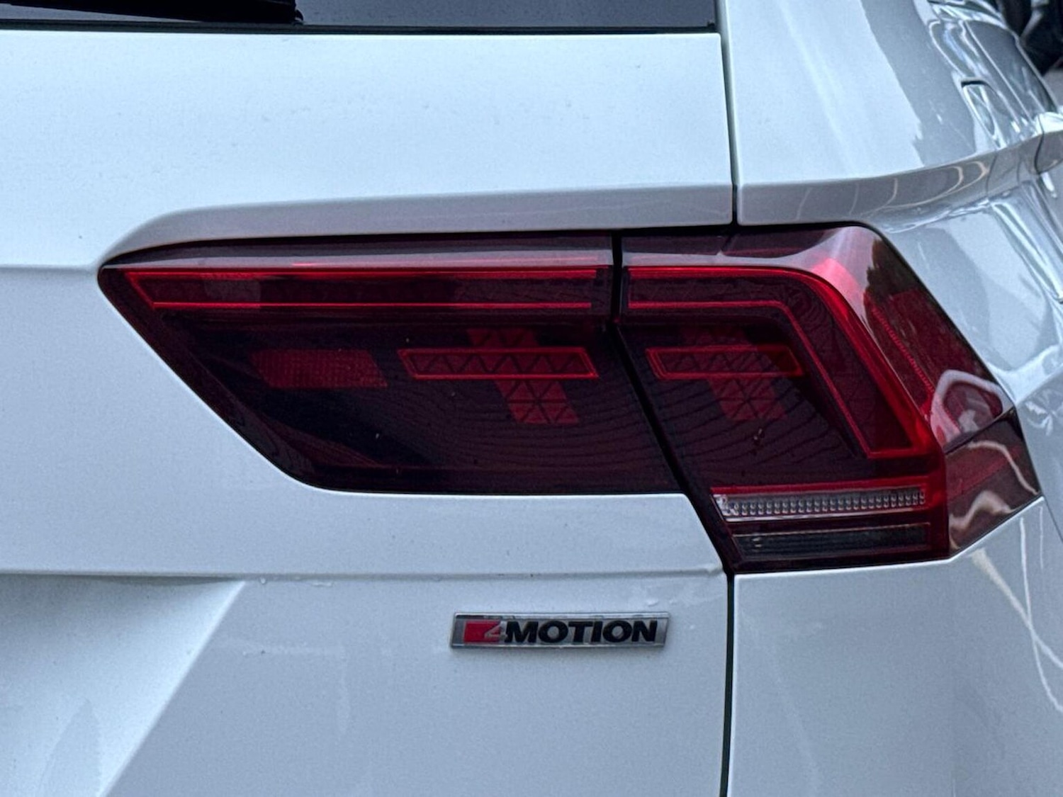 Used Volkswagen Tiguan 2020 for sale - 76127161: Photo 32