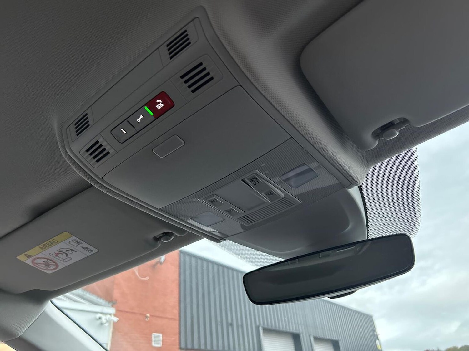 Used Volkswagen Polo 2024 for sale - 76211965: Photo 14