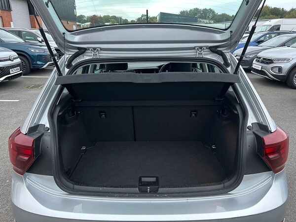 Used Volkswagen Polo 2024 for sale - 76211965: Photo 17